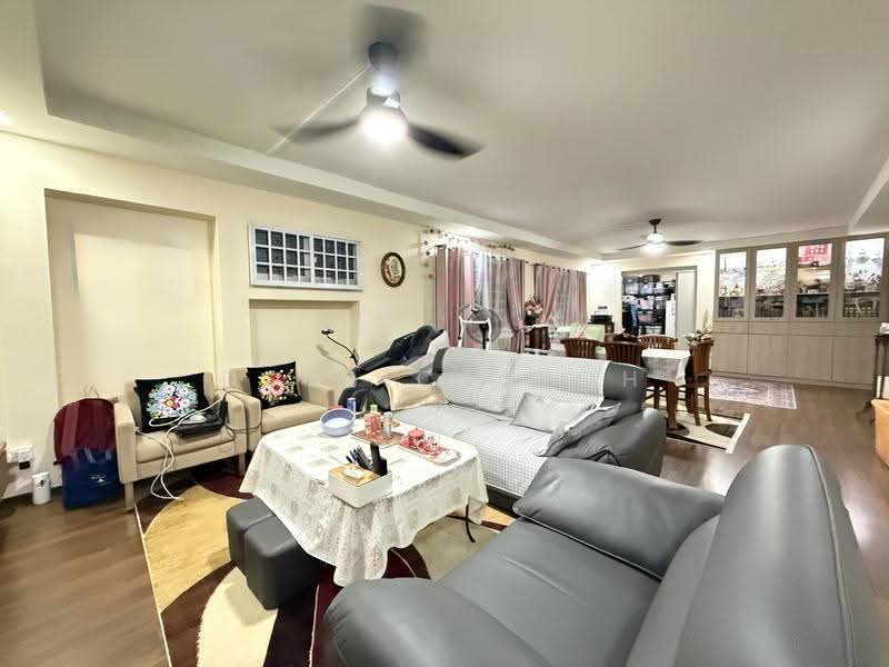 842 Jurong West Street 81, 842 Jurong West Street 81, 4 Bedrooms, 1,582 sqft, HDB Flat For Sale, by Derrick Goh, 500244798 - Living Room - PropertyGuru.com.sg