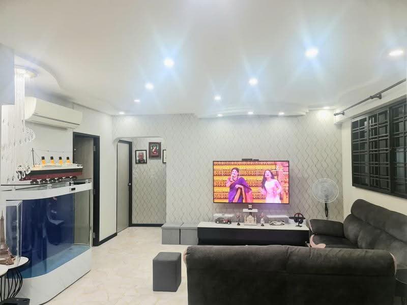 417 Fajar Road, 417 Fajar Road, Dairy Farm / Bukit Panjang / Choa Chu Kang, 3 Bedrooms, 1,119 sqft, HDB Flat For Sale, by Sean Lee, 500244802 - Living Room - PropertyGuru.com.sg