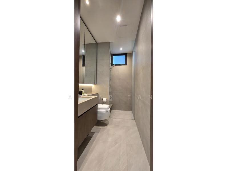 Amberwood at holland, Tanglin / Holland / Bukit Timah, 4 Bedrooms, 1,087 sqft, Condominium For Sale, by Aster Tan, 500244808 - Bathroom - PropertyGuru.com.sg