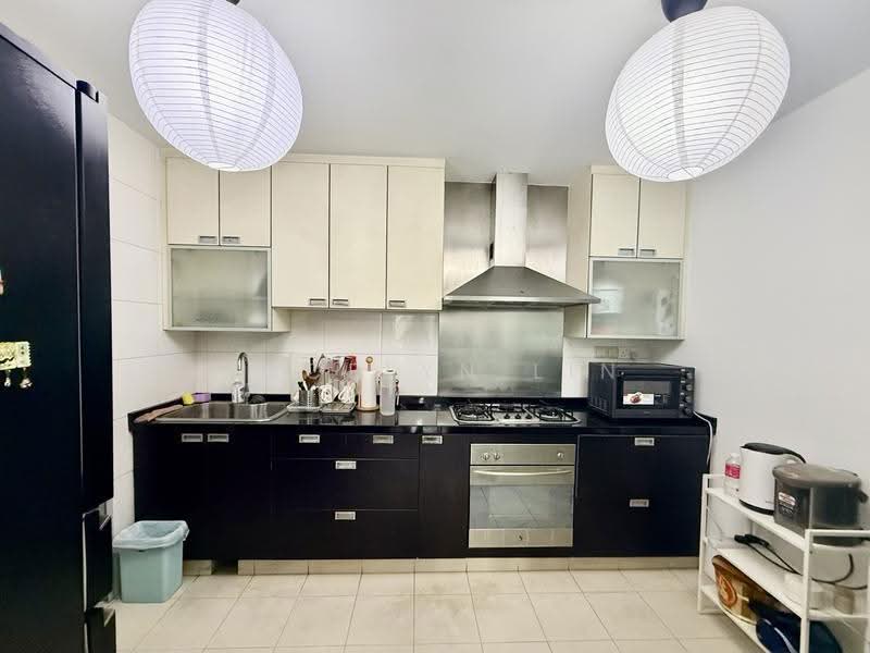The Linear, 896 Upper Bukit Timah Road, Dairy Farm / Bukit Panjang / Choa Chu Kang, 3 Bedrooms, 1,593 sqft, Apartment For Sale, by Jocelyn Lin, 500244814 - Kitchen - PropertyGuru.com.sg