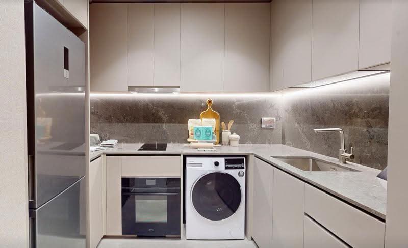 CHEAP, FREEHOLD, HIGH RENTAL YIELD, NEAR MRT, Newton / Novena, 2 Bedrooms, 710 sqft, Condominium For Sale, by Celine Wong, 500244821 - Kitchen - PropertyGuru.com.sg