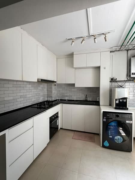 450 Pasir Ris Drive 6, 450 Pasir Ris Drive 6, 3 Bedrooms, 1,119 sqft, HDB Flat For Rent, by Jannet He, 500244832 - Kitchen - PropertyGuru.com.sg