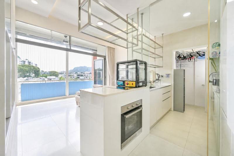 The Creek @ Bukit, 13 Toh Tuck Road, 2 Bedrooms, 743 sqft, Condominium For Sale, by Chloe Teo, 500244836 - Kitchen - PropertyGuru.com.sg