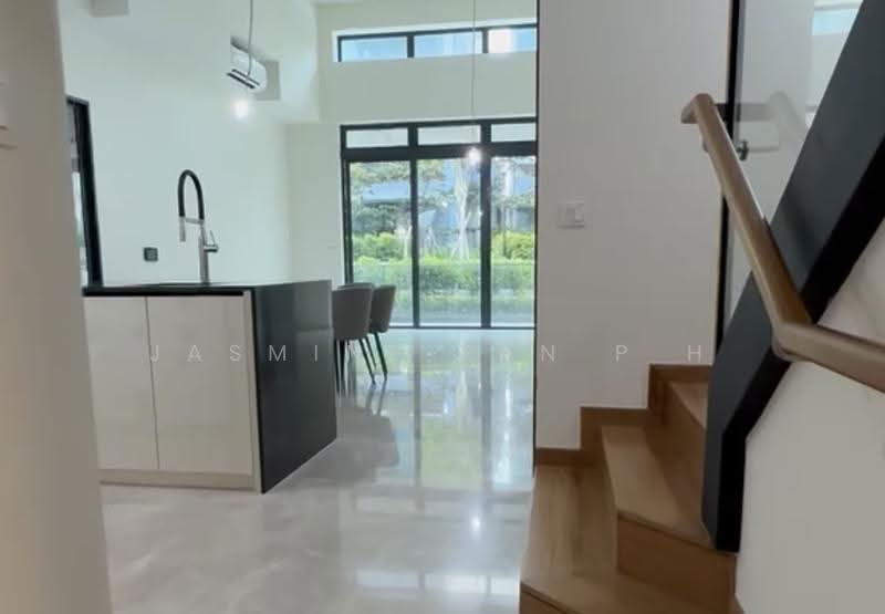 Belgravia Ace, 100 Belgravia Drive, 5 Bedrooms, 4,370 sqft, Semi-Detached House For Sale, by Jasmine Tan P H, 500244840 - Kitchen - PropertyGuru.com.sg