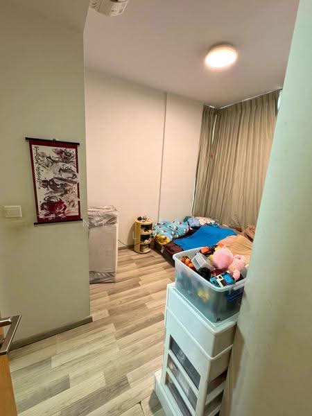 La Fiesta, 70 Sengkang Square, 3 Bedrooms, 1,001 sqft, Condominium For Sale, by Neo Beng Lee, 500244847 - Bedroom - PropertyGuru.com.sg