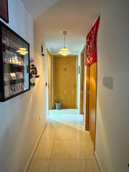 La Fiesta, 70 Sengkang Square, 3 Bedrooms, 1,001 sqft, Condominium For Sale, by Neo Beng Lee, 500244847 - Corridor - PropertyGuru.com.sg