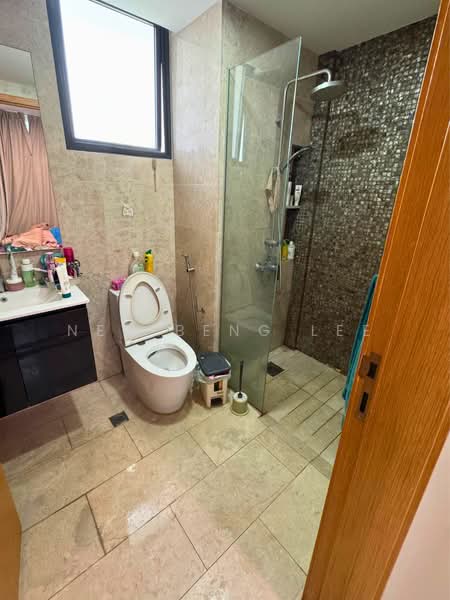 La Fiesta, 70 Sengkang Square, 3 Bedrooms, 1,001 sqft, Condominium For Sale, by Neo Beng Lee, 500244847 - Bathroom - PropertyGuru.com.sg
