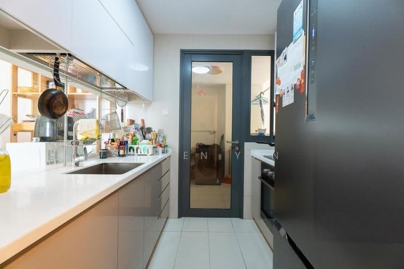 Wandervale, 351 Choa Chu Kang Avenue 3, 3 Bedrooms, 1,087 sqft, Condominium For Sale, by Steven Yan, 500244851 - Kitchen - PropertyGuru.com.sg