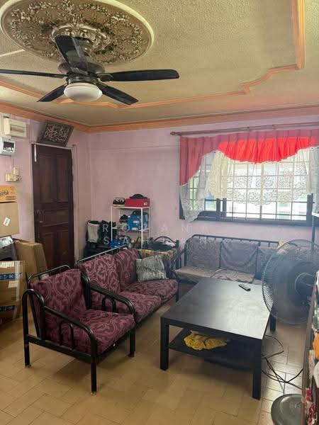 547 Bedok North Street 3, 547 Bedok North Street 3, 3 Bedrooms, 990 sqft, HDB Flat For Sale, by Rozana Sahlan, 500244862 - Living Room - PropertyGuru.com.sg