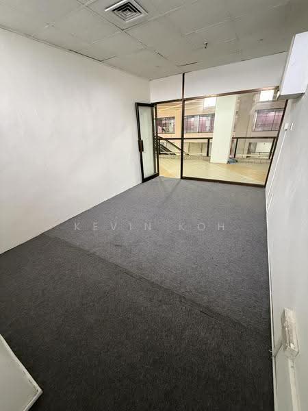 Upper Serangoon Shopping Centre, 756 Upper Serangoon Road, Hougang / Punggol / Sengkang, 204 sqft, Other Retail For Rent, by Kevin Koh, 500244872 - Interior - CommercialGuru.com.sg