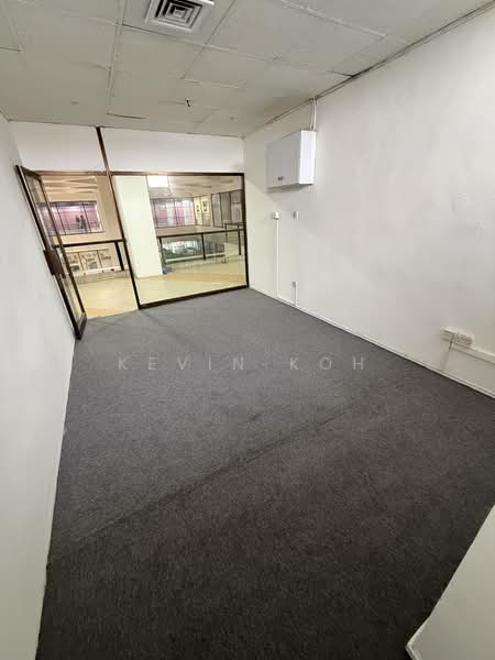 Upper Serangoon Shopping Centre, 756 Upper Serangoon Road, Hougang / Punggol / Sengkang, 204 sqft, Other Retail For Rent, by Kevin Koh, 500244872 - Interior - CommercialGuru.com.sg