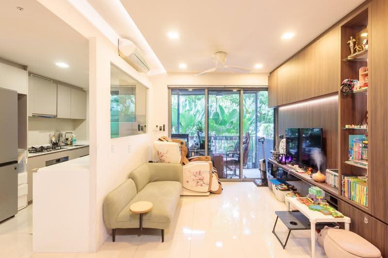 The Visionaire, 188 Canberra Drive, 3 Bedrooms, 980 sqft, Condominium For Sale, by Yee Bey Liew, 500244883 - Living Room - PropertyGuru.com.sg
