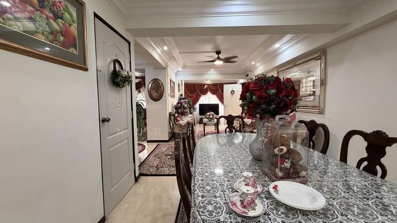370 Woodlands Avenue 1, 370 Woodlands Avenue 1, 3 Bedrooms, 1,323 sqft, HDB Flat For Sale, by Nur Fudge, 500244889 - Dining Room - PropertyGuru.com.sg