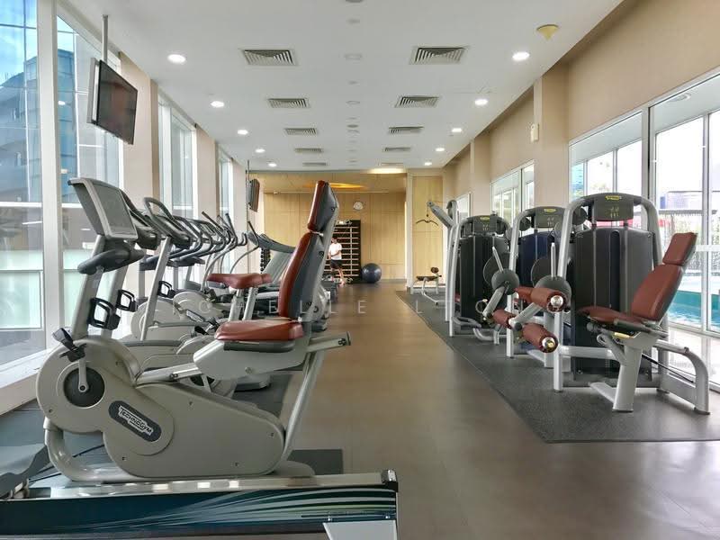 The Central, 12 Eu Tong Sen Street, Boat Quay / Raffles Place / Marina, 743 sqft, Office For Rent, by Michelle Leong, 500244892 - Gym - CommercialGuru.com.sg