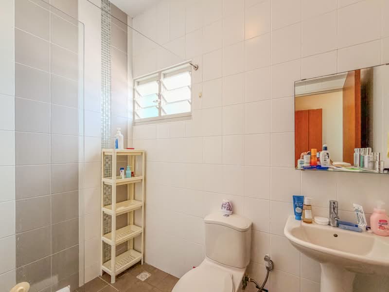 127A Kim Tian Road, 127A Kim Tian Road, 3 Bedrooms, 1,001 sqft, HDB Flat For Sale, by Ivy Lim, 500244901 - Bathroom - PropertyGuru.com.sg