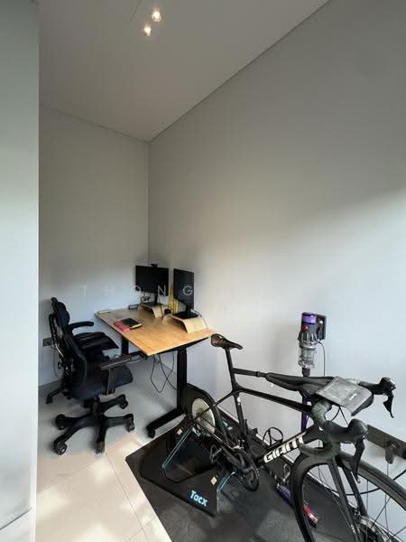 Petit Jervois, 33 Jervois Road, 2 Bedrooms, 818 sqft, Condominium For Rent, by Thong Seck Tan, 500244904 - Common/Study - PropertyGuru.com.sg