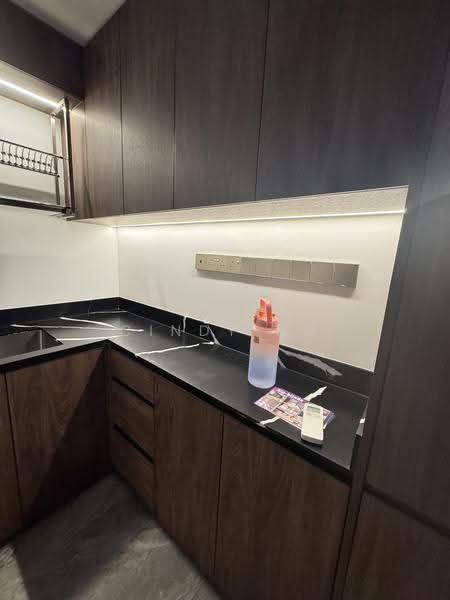The Commodore, 61 Canberra Drive, 2 Bedrooms, 624 sqft, Condominium For Sale, by Cindy Ng, 500244911 - Kitchen - PropertyGuru.com.sg