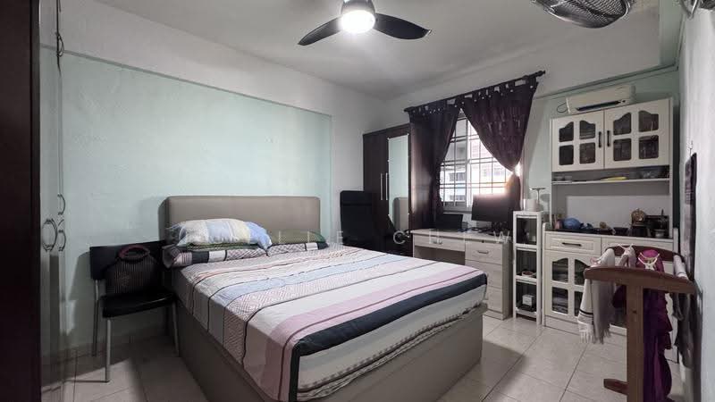 229 Bukit Batok East Avenue 3, 229 Bukit Batok East Avenue 3, Dairy Farm / Bukit Panjang / Choa Chu Kang, 2 Bedrooms, 721 sqft, HDB Flat For Sale, by Joelle Chew, 500244915 - Common Brm (Original) - PropertyGuru.com.sg