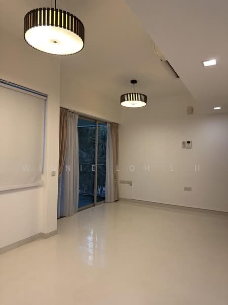 Nathan Residences, 23 Nathan Road, Tanglin / Holland / Bukit Timah, 2 Bedrooms, 775 sqft, Condominium For Sale, by Winnie Loh L H, 500244916 - Living Room - PropertyGuru.com.sg