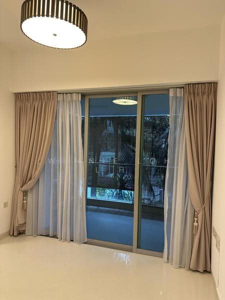 Nathan Residences, 23 Nathan Road, Tanglin / Holland / Bukit Timah, 2 Bedrooms, 775 sqft, Condominium For Sale, by Winnie Loh L H, 500244916 - Balcony - PropertyGuru.com.sg