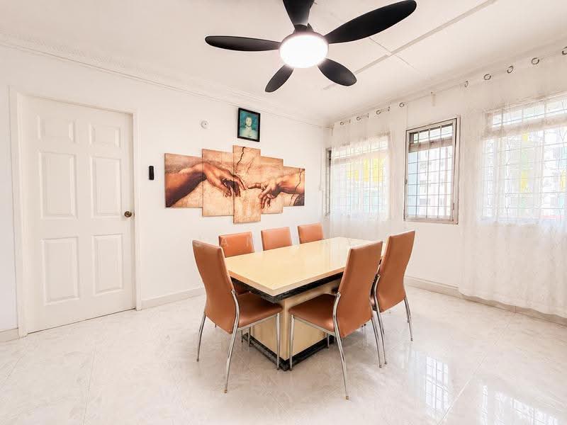 44 Lorong 5 Toa Payoh, 44 Lorong 5 Toa Payoh, 4 Bedrooms, 1,302 sqft, HDB Flat For Sale, by Jan Tay, 500244918 - PropertyGuru.com.sg