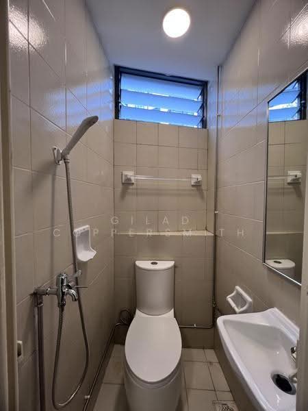 Grange 70, 70 Grange Road, 3 Bedrooms, 1,970 sqft, Condominium For Rent, by Gilad Coppersmith, 500244928 - Bathroom - PropertyGuru.com.sg