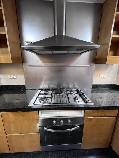 Grange 70, 70 Grange Road, 3 Bedrooms, 1,970 sqft, Condominium For Rent, by Gilad Coppersmith, 500244928 - Kitchen - PropertyGuru.com.sg