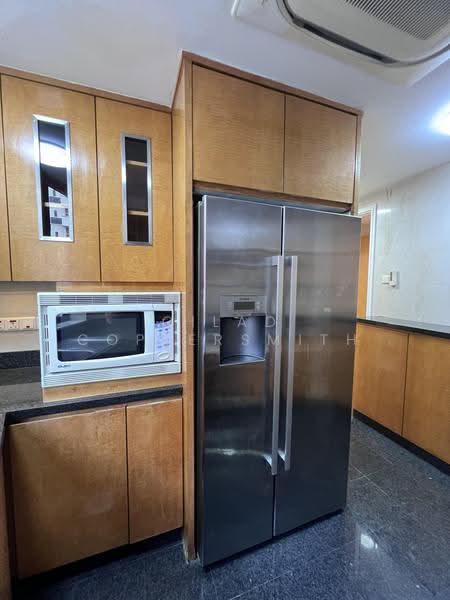 Grange 70, 70 Grange Road, 3 Bedrooms, 1,970 sqft, Condominium For Rent, by Gilad Coppersmith, 500244928 - Kitchen - PropertyGuru.com.sg