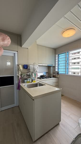 3 Lorong Lew Lian, 3 Lorong Lew Lian, 2 Bedrooms, 779 sqft, HDB Flat For Sale, by Joji Lin, 500244930 - Kitchen - PropertyGuru.com.sg