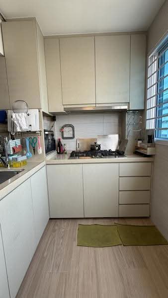 3 Lorong Lew Lian, 3 Lorong Lew Lian, 2 Bedrooms, 779 sqft, HDB Flat For Sale, by Joji Lin, 500244930 - Kitchen - PropertyGuru.com.sg
