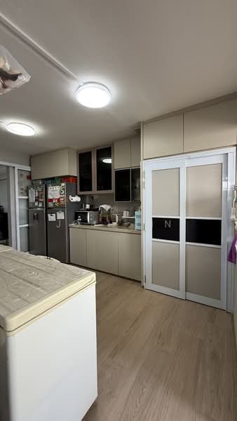 3 Lorong Lew Lian, 3 Lorong Lew Lian, 2 Bedrooms, 779 sqft, HDB Flat For Sale, by Joji Lin, 500244930 - Kitchen - PropertyGuru.com.sg