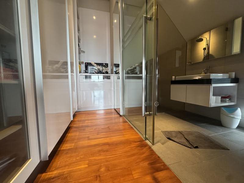 LANDED7772 @ Renovated Semi-D at Serangoon Garden Estate, Hougang / Punggol / Sengkang, 5 Bedrooms, 6,000 sqft, Semi-Detached House For Sale, by Agnes Ng, 500244956 - Bathroom - PropertyGuru.com.sg