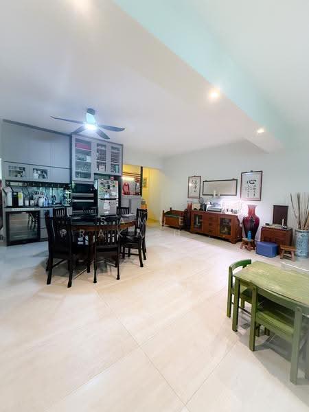 Ocean Park, 530 East Coast Road, 3 Bedrooms, 2,110 sqft, Condominium For Sale, by Samuel Prakash S/O Joseph Asirvatham, 500244958 - Kitchen - PropertyGuru.com.sg