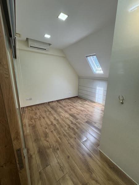 Eng Kong Park, Eng Kong Road, Clementi Park / Upper Bukit Timah, 7 Bedrooms, 2,800 sqft, Terraced House For Sale, by Andy Goh, 500244959 - Interior - PropertyGuru.com.sg