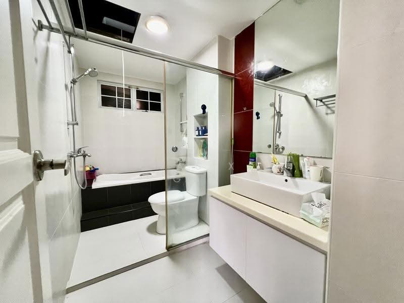 SUPERB LOCATION Freehold Terrace Near MRT | 1km to Tao Nan, CHIJ Katong & Ngee Ann Pri, East Coast Road, Marine Terrace, Telok Kurau Road, Still Road, St Patrick's Road, East Coast / Marine Parade, 5 Bedrooms, 3,220 sqft, Terraced House For Sale, by Nicholas Xavier Gan, 500244967 - Bathroom - PropertyGuru.com.sg