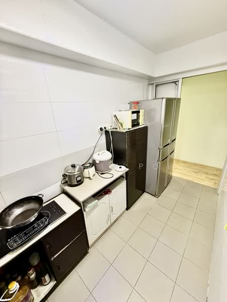 591A Ang Mo Kio Street 51, 591A Ang Mo Kio Street 51, Ang Mo Kio / Bishan / Thomson, 2 Bedrooms, 732 sqft, HDB Flat For Sale, by Kelvin Poh, 500244980 - Kitchen - PropertyGuru.com.sg