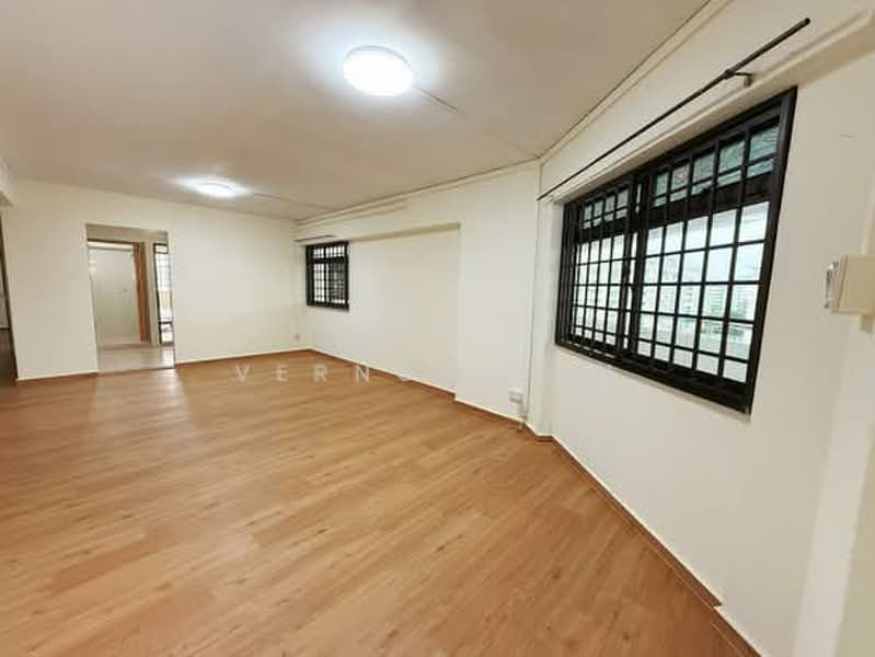 898B Woodlands Drive 50, 898B Woodlands Drive 50, Admiralty / Woodlands, 3 Bedrooms, 1,076 sqft, HDB Flat For Sale, by Vernon Sun, 500244982 - Living Room - PropertyGuru.com.sg