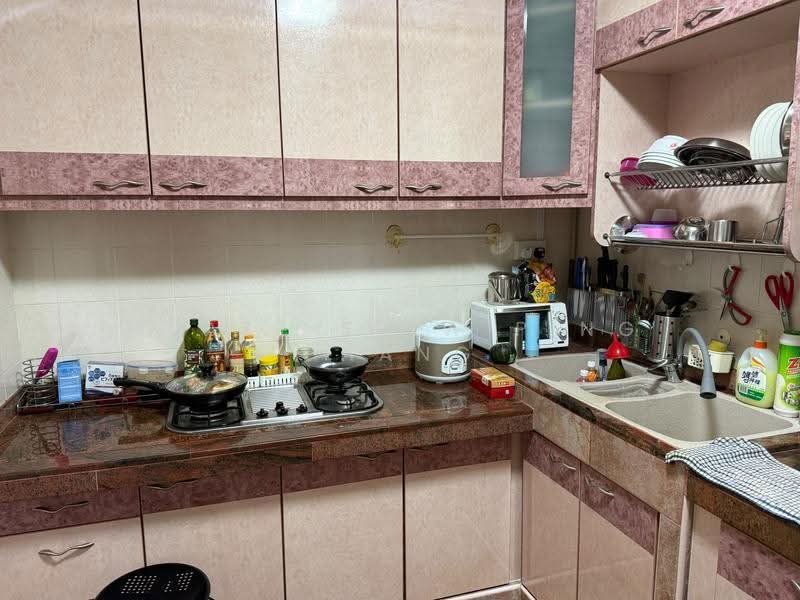 56 Cassia Crescent, 56 Cassia Crescent, Eunos / Geylang / Paya Lebar, 3 Bedrooms, 1,098 sqft, HDB Flat For Sale, by (Jaz) Siaw Ping Phang, 500244985 - Kitchen - PropertyGuru.com.sg