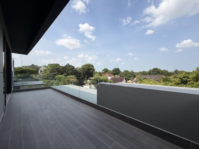 Brand New & Luxury, 5 levels with Lift & Pool, grand living hall with super high ceiling, walk to Tan Kah Kee MRT - call 8130 3636 to view now!, Newton / Novena, 6 Bedrooms, 9,600 sqft, Bungalow House For Sale, by Kim Yan 金燕, 500244988 - Balcony - PropertyGuru.com.sg