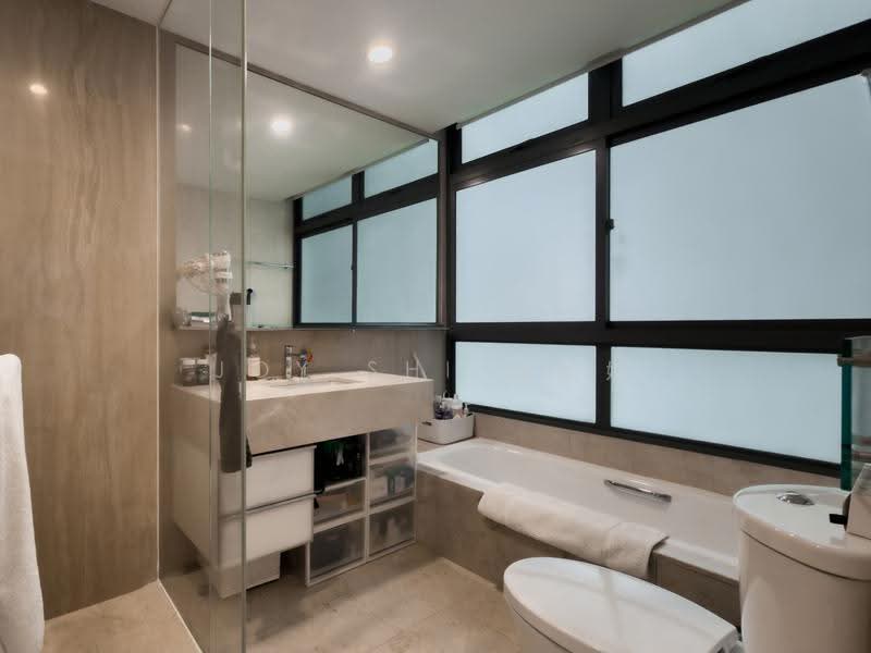 Rivergate, 93 Robertson Quay, 3 Bedrooms, 1,464 sqft, Condominium For Sale, by Joy Shi 施谨婉, 500244989 - Bathroom - PropertyGuru.com.sg