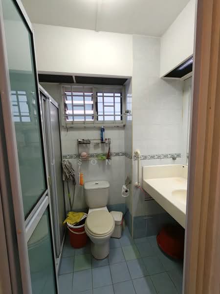 620 Bukit Batok Central, 620 Bukit Batok Central, 3 Bedrooms, 1,184 sqft, HDB Flat For Sale, by Jason Tan, 500244994 - Bathroom - PropertyGuru.com.sg