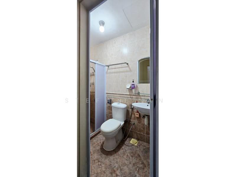 Limau Park, 22 Jalan Limau Bali, Bedok / Upper East Coast, Room Rental, 160 sqft, Condominium For Rent, by Stefan Tan, 500244996 - Bathroom - PropertyGuru.com.sg