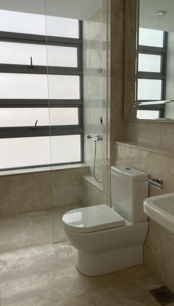 The Trillium, 112 Kim Seng Road, 3 Bedrooms, 1,399 sqft, Condominium For Rent, by K L Goh, 500245007 - Bathroom - PropertyGuru.com.sg