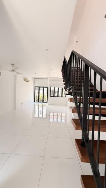 Joo Chiat, Joo Chiat Terrace, 1 Bedroom, 1,800 sqft, Terraced House For Sale, by Joy Toh, 500245008 - Living room - PropertyGuru.com.sg