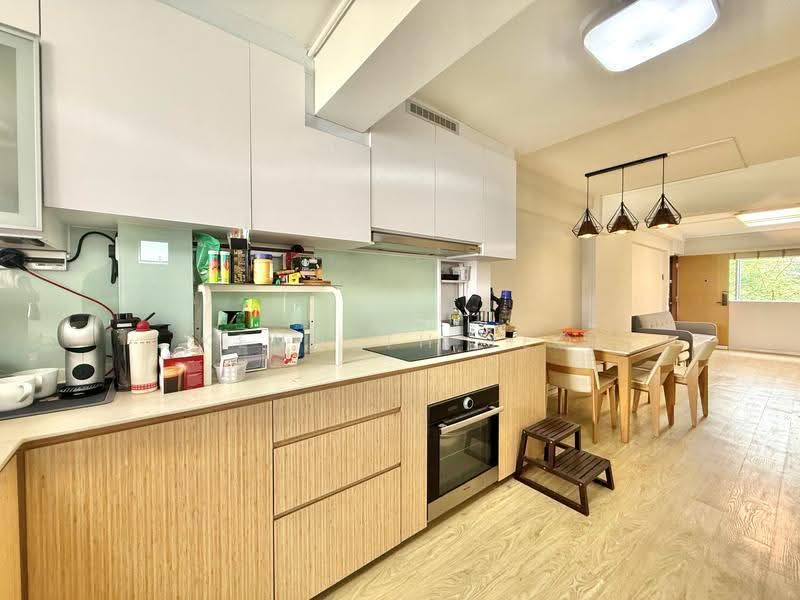 11 Holland Drive, 11 Holland Drive, 2 Bedrooms, 786 sqft, HDB Flat For Sale, by Kenneth Yeo, 500245009 - PropertyGuru.com.sg