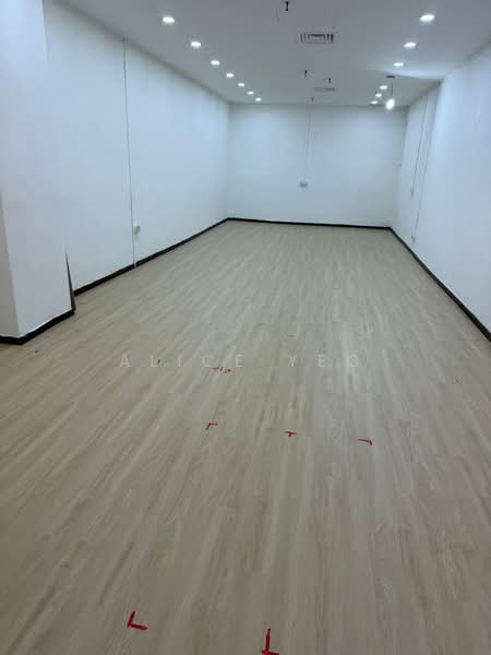 LUCKY PLAZA