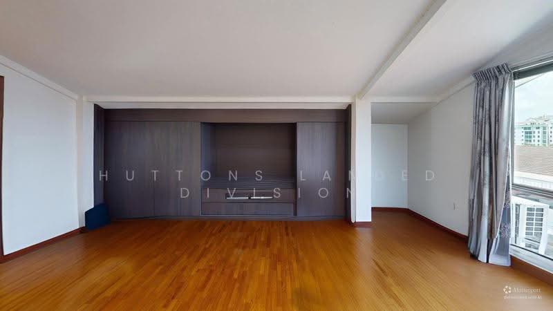 Mandarin Park Corner Semi-D Walk to MRT, Malls, Pei Hwa Pri School, , 6 Bedrooms, 4,300 sqft, Semi-Detached House For Sale, by HT Lee, 500245023 - Attic Room - PropertyGuru.com.sg