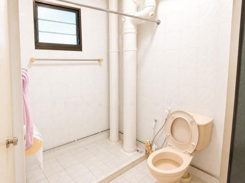 148 Rivervale Crescent, 148 Rivervale Crescent, Room Rental, 100 sqft, HDB Flat For Rent, by Fiona Choong, 500245040 - Bathroom - PropertyGuru.com.sg