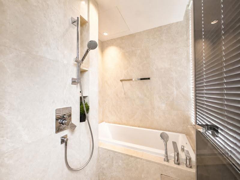 Riviere, 3 Jiak Kim Street, Alexandra / Commonwealth, 3 Bedrooms, 1,507 sqft, Condominium For Sale, by Wanni Chan 陈寀颖, 500245042 - Master Bathroom - PropertyGuru.com.sg