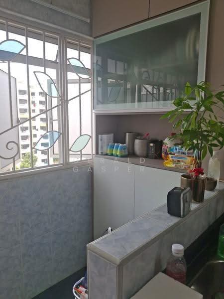 10 Teck Whye Avenue, 10 Teck Whye Avenue, 2 Bedrooms, 721 sqft, HDB Flat For Sale, by Gerald Gasper, 500245043 - Interior - PropertyGuru.com.sg
